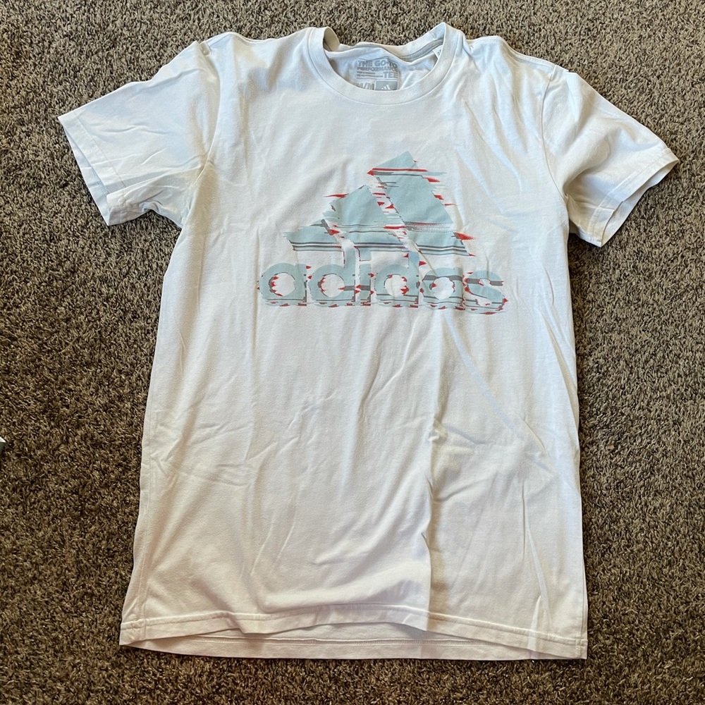 Adidas T-Shirt